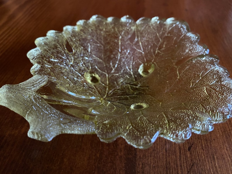 Vintage amber trinket /& candy bowl
