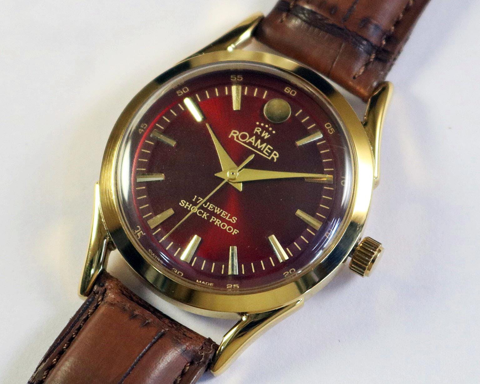 Vintage Roamer Swiss Made Hand Winding Mens Wrist Watch Red Dial
