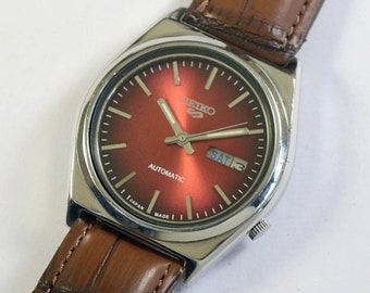 montre-bracelet pour homme Seiko 5 Automatic Japon vintage reconditionnée | mécanique | jour jour | acier inoxydable | cadeau homme pour lui | a1027li24