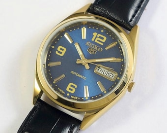 Vintage Seiko 5 Automatik Japan Herren Armbanduhr | blaues Zifferblatt Ausstellung zurück | Tag Datum | Edelstahl | Geschenk für Männer für ihn a1028li23