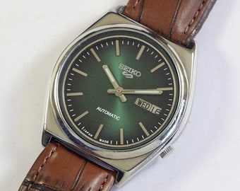 montre-bracelet pour homme Seiko 5 Automatic Japon vintage reconditionnée | mécanique | jour jour | acier inoxydable | cadeau homme pour lui | a1027li23