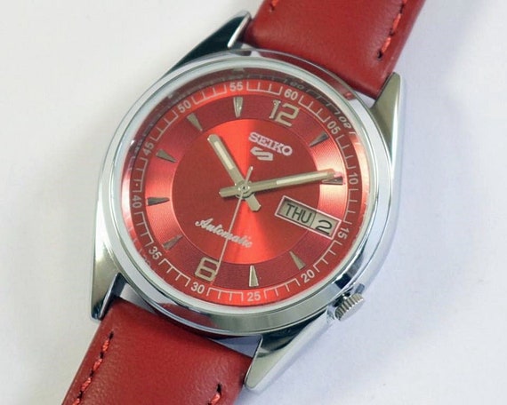 Red dial seiko 5 deals