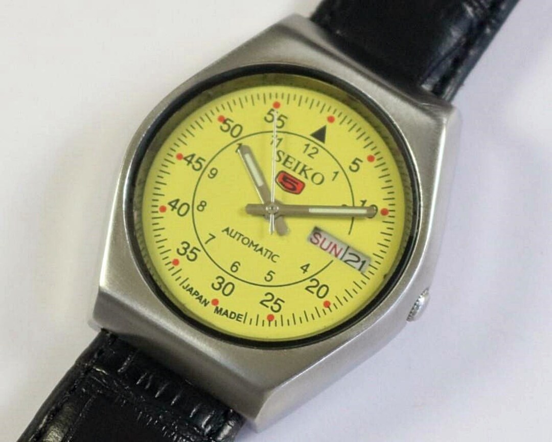 Seiko 5 Automatic Vintage Watch – Refurbished | Japan Made | Timeless Men’s Classic main image 1