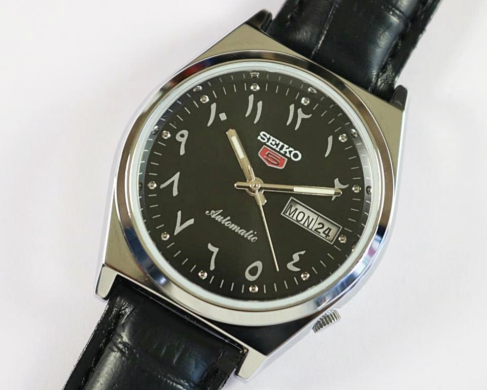 Vintage restaurierte Seiko 5 Automatik Japan Herren Armbanduhr Ausstellung Rückseite schwarzes Zifferblatt Edelstahl Geschenk für Männer für Ihn #2022-05