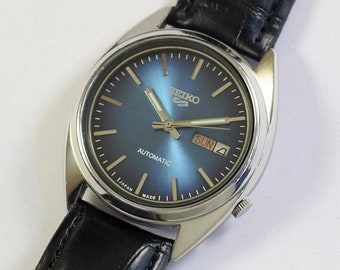 montre-bracelet pour homme Seiko 5 Automatic Japon vintage reconditionnée | mécanique | jour jour | acier inoxydable | cadeau homme pour lui | a1027li25