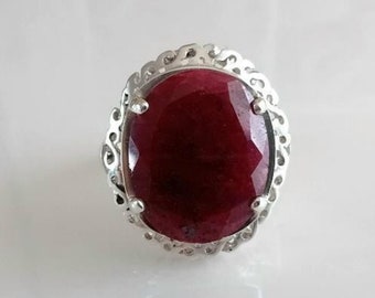 Ladies Ring -Silver 925- Natural Ruby 22.00Kt -