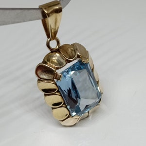 Vintage Women's Pendant in Gold 8kt / 333Kt - Blue spinel 6.78Kt -