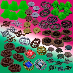 Puede incluir: Una colección de piezas de juego coloridas, que incluyen trampas, tapas de alcantarilla y elementos del terreno. Las piezas están hechas de plástico y tienen una variedad de texturas y colores.