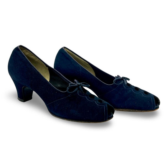Vintage 1940s pumps, 40s blue suede heels, 40s pe… - image 7