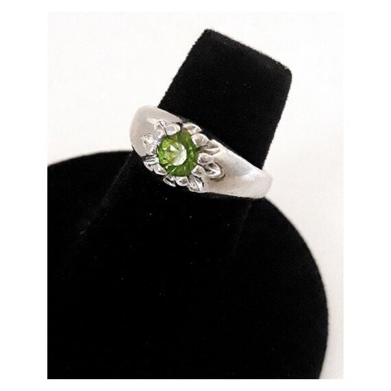 Vintage 1970s green peridot solitaire silver-plat… - image 1