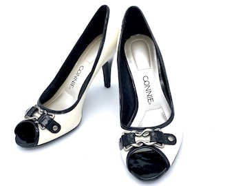 Vintage 1960s Peep Toe cream and black heels, 60s dead-stock patent leather pumps, 1960s office  pumps