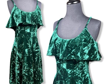 Vintage 1990s Crushed Velvet dress, 90s velvet club dress, 90s green velvet ruffle dress, 90s grunge skater dress, 90s jeweltone green dress