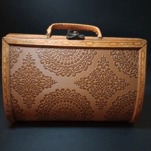 Vintage 1940s boho Box Bag Purse, 1940s wood rattan and willow handbag, WW2 large Box Bag Purse, 40's carved wood Box Bag image 6