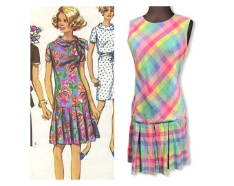 Vintage 1960s Scooter Dress, Drop Waist Dress, 60s plaid dress, vintage silk dress, pleated skirt, mini dress, 60s mod, size 8, colorful