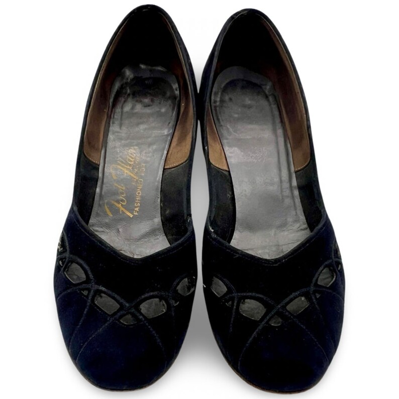 Vintage 1940s pumps, 40s suede heels, 40s chunky heels, 40s black shoes, size 6.5 leather pumps image 4