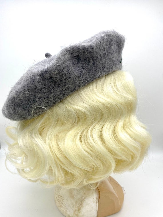 Vintage 1960s Lambs Wool Beret with embroidery ac… - image 1