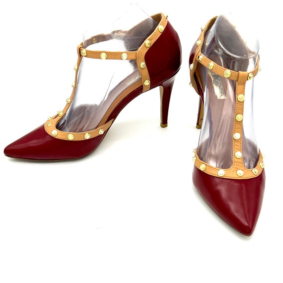 Vintage Louis Vuitton Red Embellished Kitten Heels – Treasures of NYC