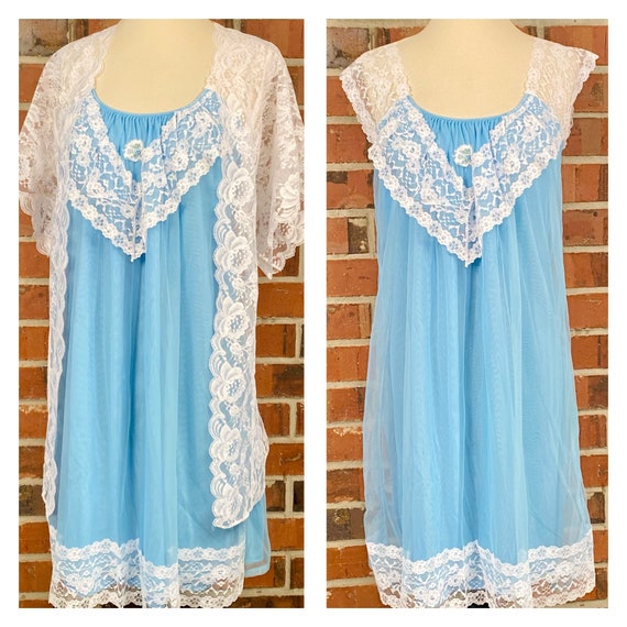 Vintage 1950s Size L Baby Blue and White Lace Peig