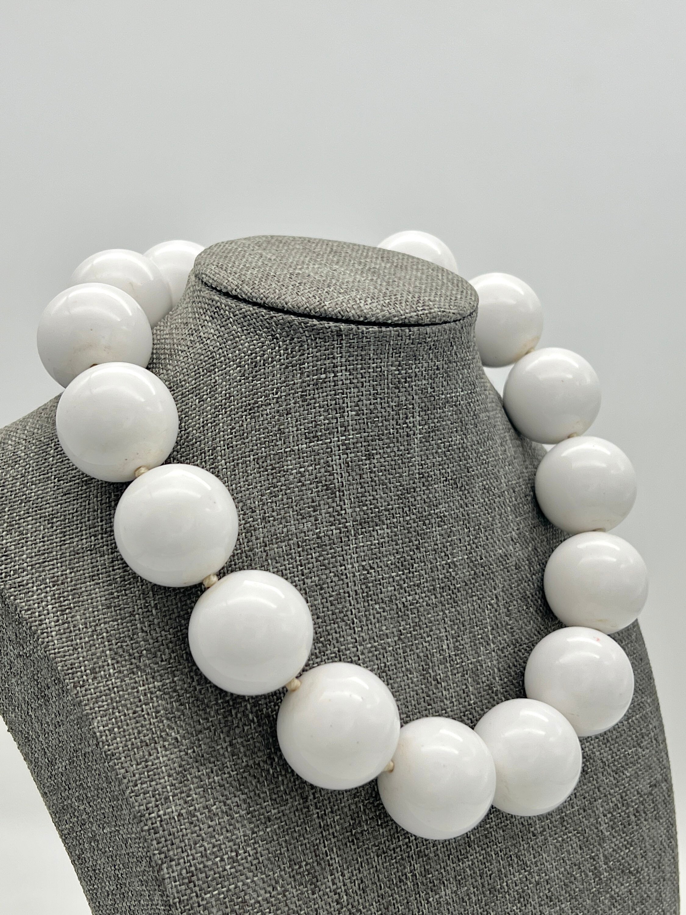 Vintage 1950s large bead necklace 50s white xl bead necklace 50s