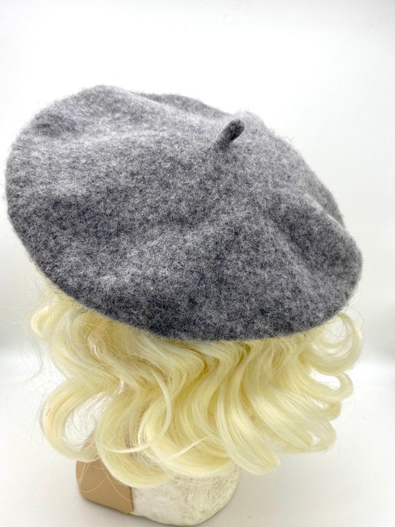 Vintage 1960s Lambs Wool Beret with embroidery ac… - image 7