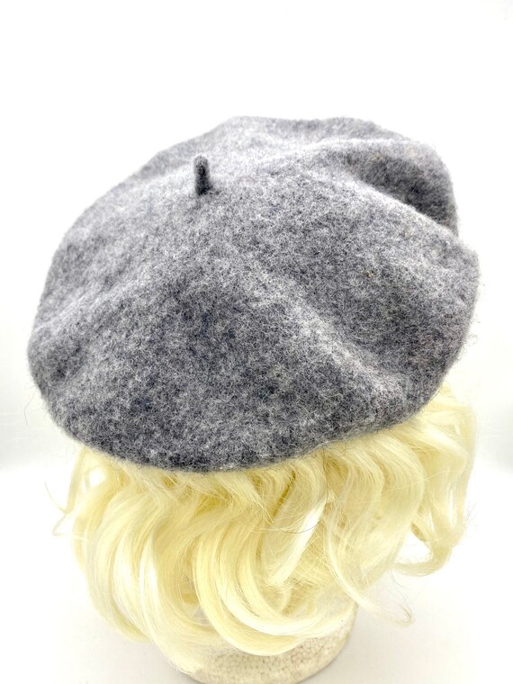 Vintage 1960s Lambs Wool Beret with embroidery ac… - image 8