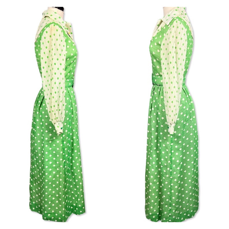 Vintage jaren 1960 Hostess Maxi Jurk, jaren '60 groene polka dot maxi jurk, jaren '60 lange jurk met riem, jaren '60 lange gastvrouw jurk afbeelding 5