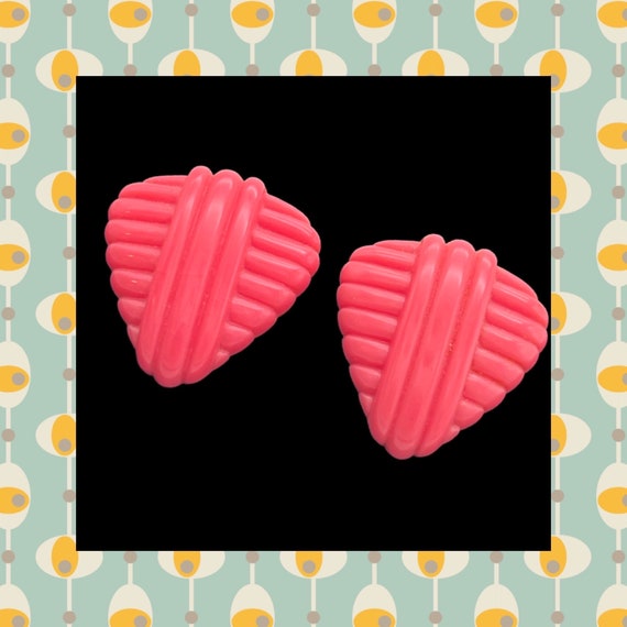 Vintage 1960’s MOD Earrings, melon pink earrings, 