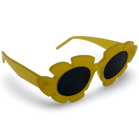 Vintage 1960s Lucite Sunglasses, 60s mod sunglass… - image 3