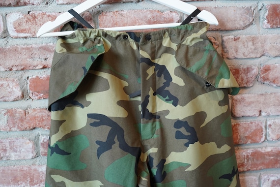 Vintage Shell Gore-seam Gore-tex Military Army Trousers Camo