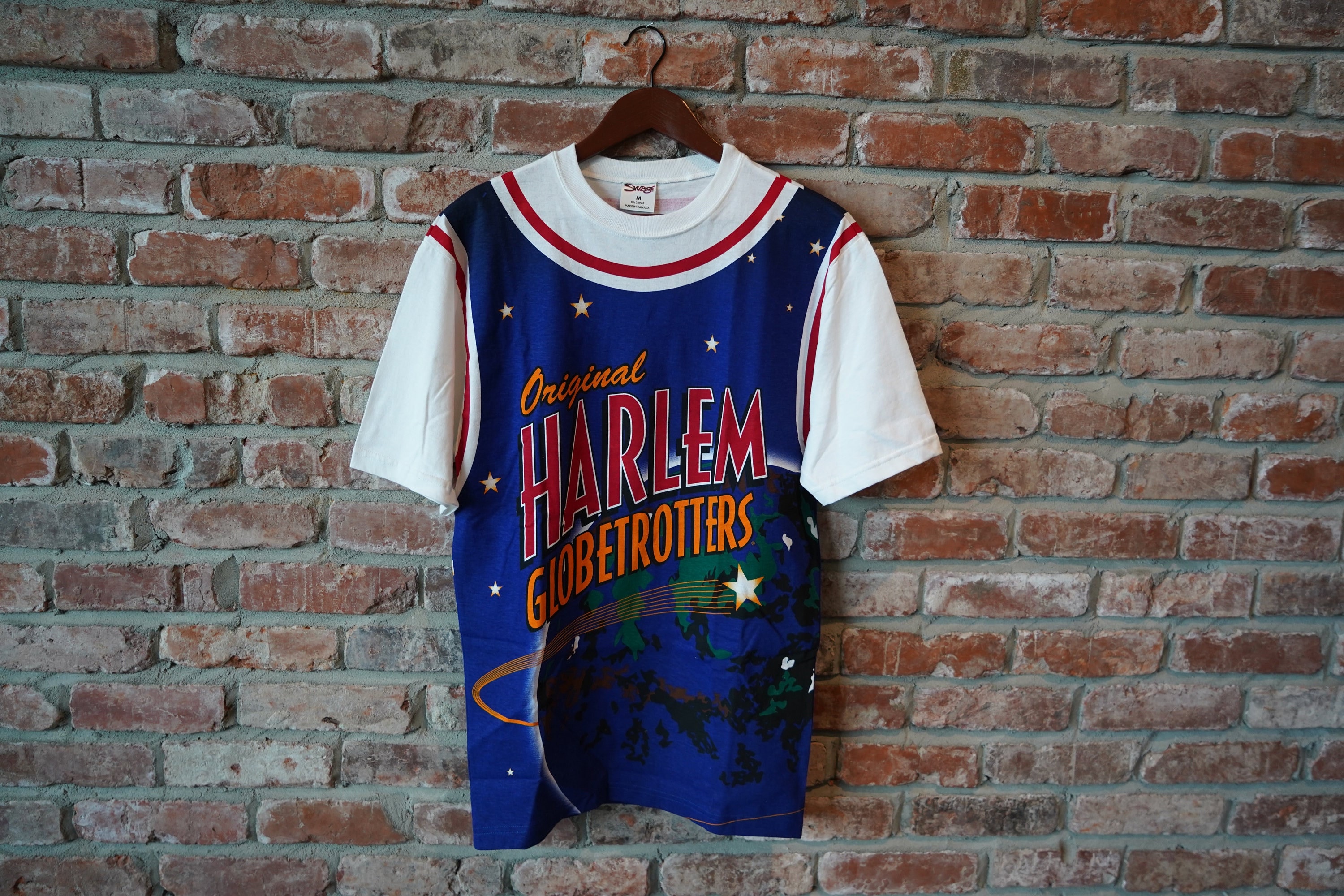  Harlem Globetrotters - Paint Drip Basketball Long Sleeve T-Shirt  : Clothing, Shoes & Jewelry