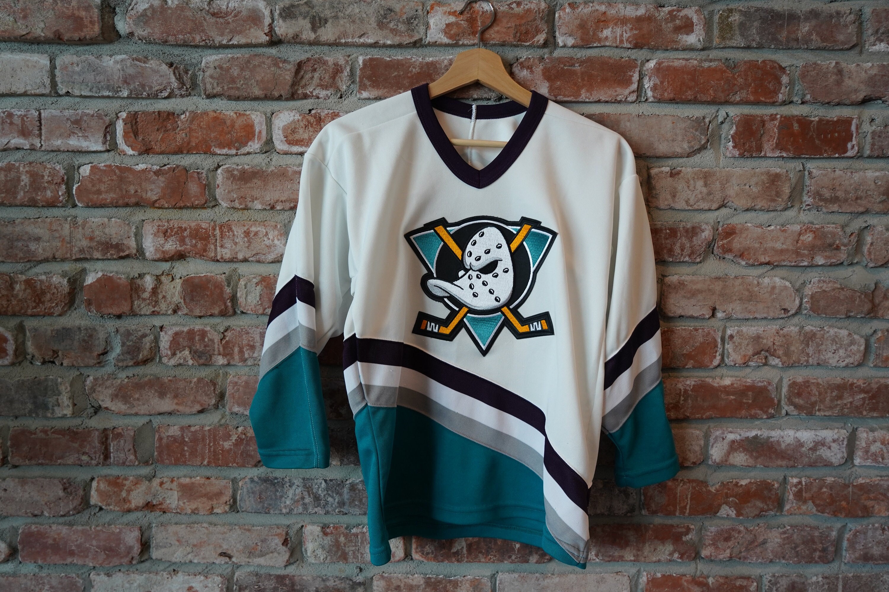 XL/TG Mighty Ducks of Anaheim Vintage CCM Webco Jersey 