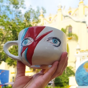 Taza de David Bowie, Ziggy Stardust, taza de ceramica, regalo, taza de cerámica hecha a mano, taza de café, taza de música, música de los 70