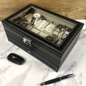 Gegraveerde lederen horlogedoos cadeau vader van de bruidegom Usher horloge opbergdoos kerstcadeau horloge organisator voor hem 12 slots zoon huwelijkscadeau