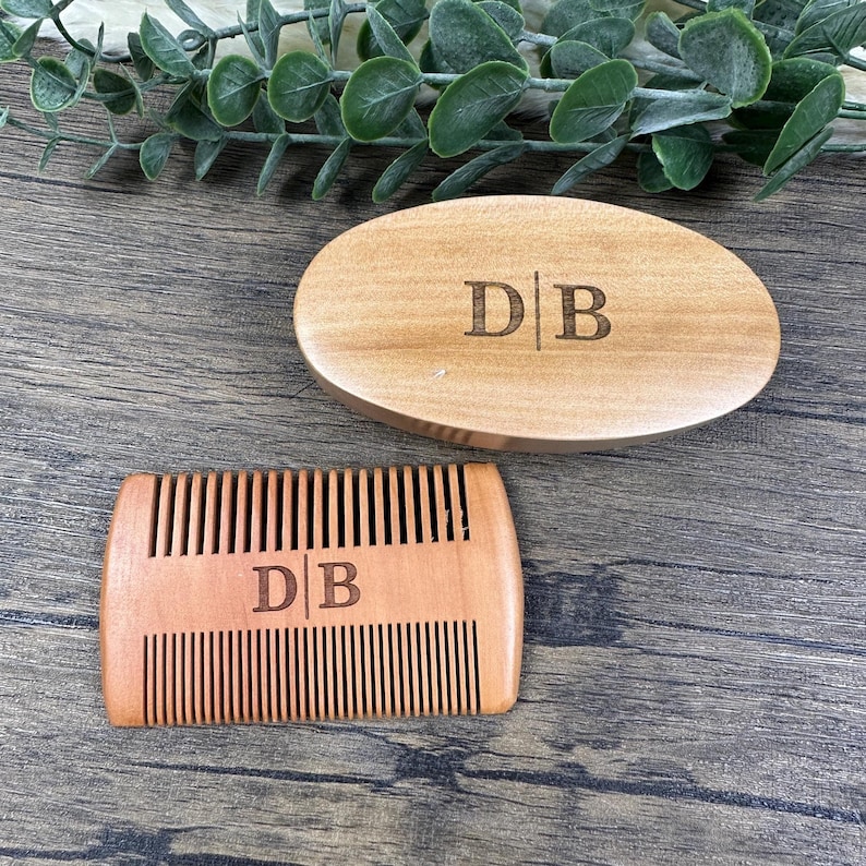 Custom engraved wooden beard comb and brush set for men – ideal Father’s Day, Valentine’s Day, or birthday gift for husband, boyfriend, or dad. Natural wood grooming tools for beard care, perfect for barbershop kits or personal grooming routines.