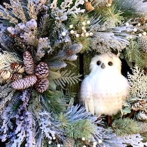 XL Elegant Owl Wreath for Front Door, Winter White Farmhouse Wreath, Nature Wreath, Christmas Wreath, Pine Trees, Pine Cones, Woodsy Forest