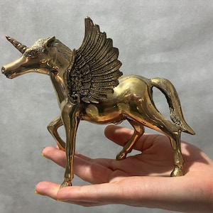 Unicorn with wings in bronze