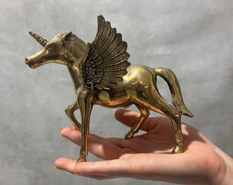 Unicorn with wings in bronze