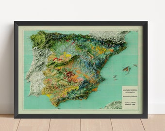 Puede incluir: Un mapa vintage de España que muestra los diferentes tipos de suelo. El mapa está en un marco negro y tiene un fondo verde y azul. El título del mapa es "Mapa de Suelos de Espana" y el texto debajo del mapa dice "Peninsula y Baleares" y "Madrid, 1966".