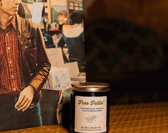 Candela Free Fallin' da 8 once / On Tour Candle Co. / Candela di soia agli agrumi e al gelsomino / Profumi ispirati al rock classico