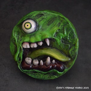Green Beast! hand sculpted, one of a kind artwork, clay sculpture, reptile monster, mutant, horror art, dark art