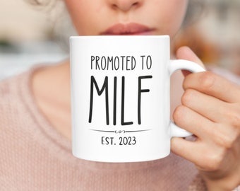 Taza "Ascendida a MILF", taza de café para mamás atractivas, regalo para mamás primerizas