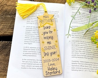 Custom Teacher Gift: Personalized Bookmark for Appreciation