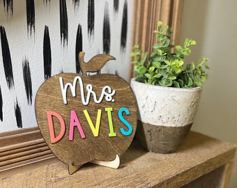 Personalized Teacher Desktop Sign, Teacher Apple Sign, Teacher Appreciation Week, Teacher Gifts, Gifts from Students, Teacher Presents