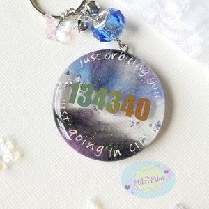 BTS &quot;134340 (Pluto)&quot; Song Inspired Resin Schlüsselanhänger
