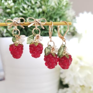 Raspberry earrings, glass raspberry drop earrings, food earrings, fruit earrings