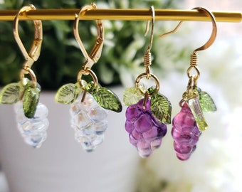 Grape earrings, glass drop earrings, food earrings, fruit lampwork earrings