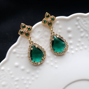 Green water drop earrings,  shining dangle earrings