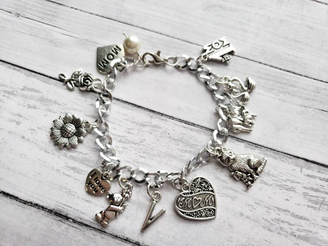 Love Mom Charm Chain Bracelet, Gift for New Mom, Mother's Day Gift ...