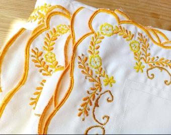 Set di biancheria da letto ungherese vintage con ricami floreali, set di lenzuola bianche, set di biancheria da letto retrò a 4 pezzi