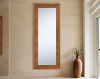 Espejo de madera maciza, espejo de pared de madera tallada, espejo de madera con acabado natural, espejo con tallado floral, espejo alto, espejo de pared estilo rústico
